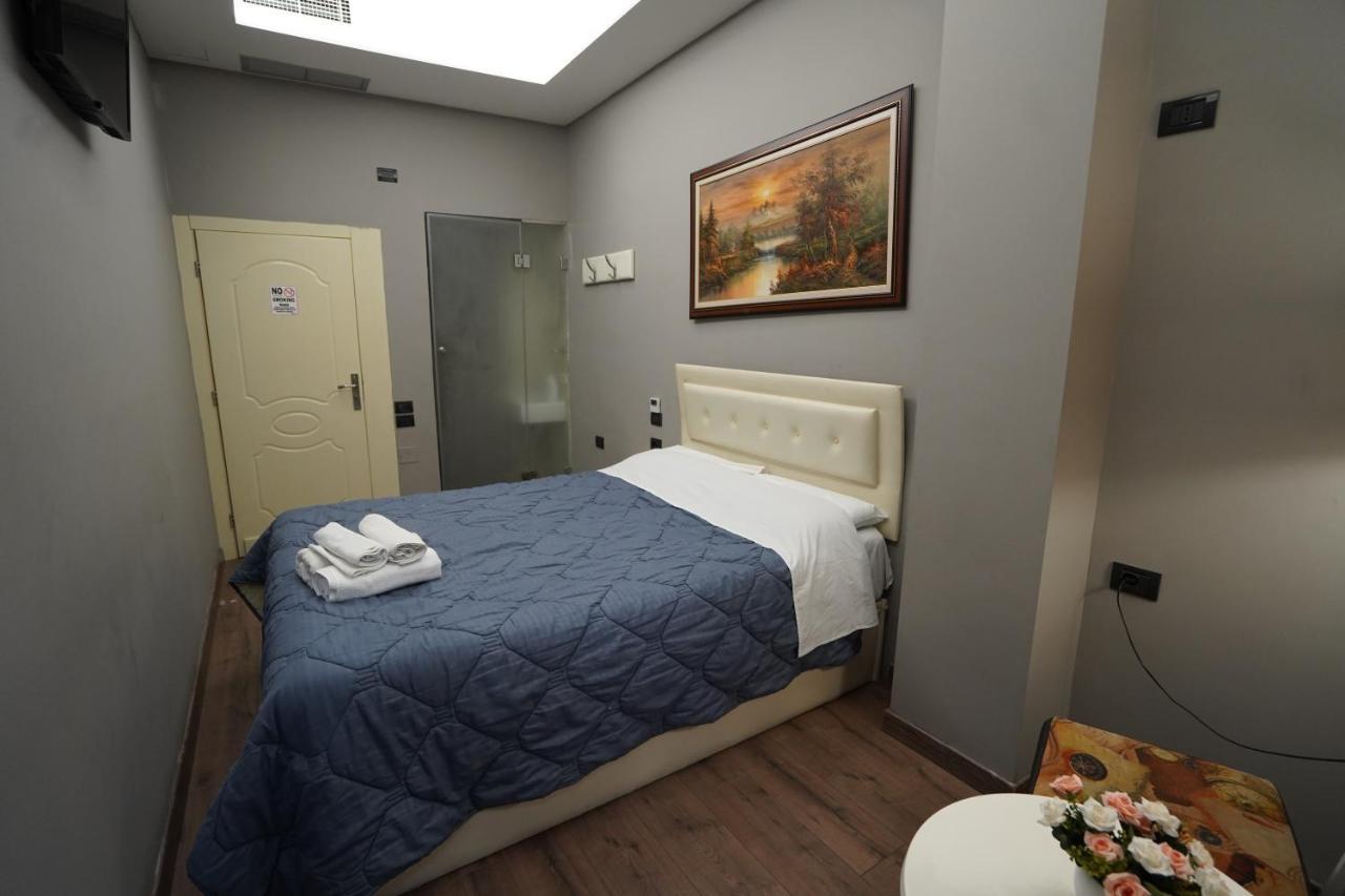 Driti Hotel Tirana Albania Екстер'єр фото