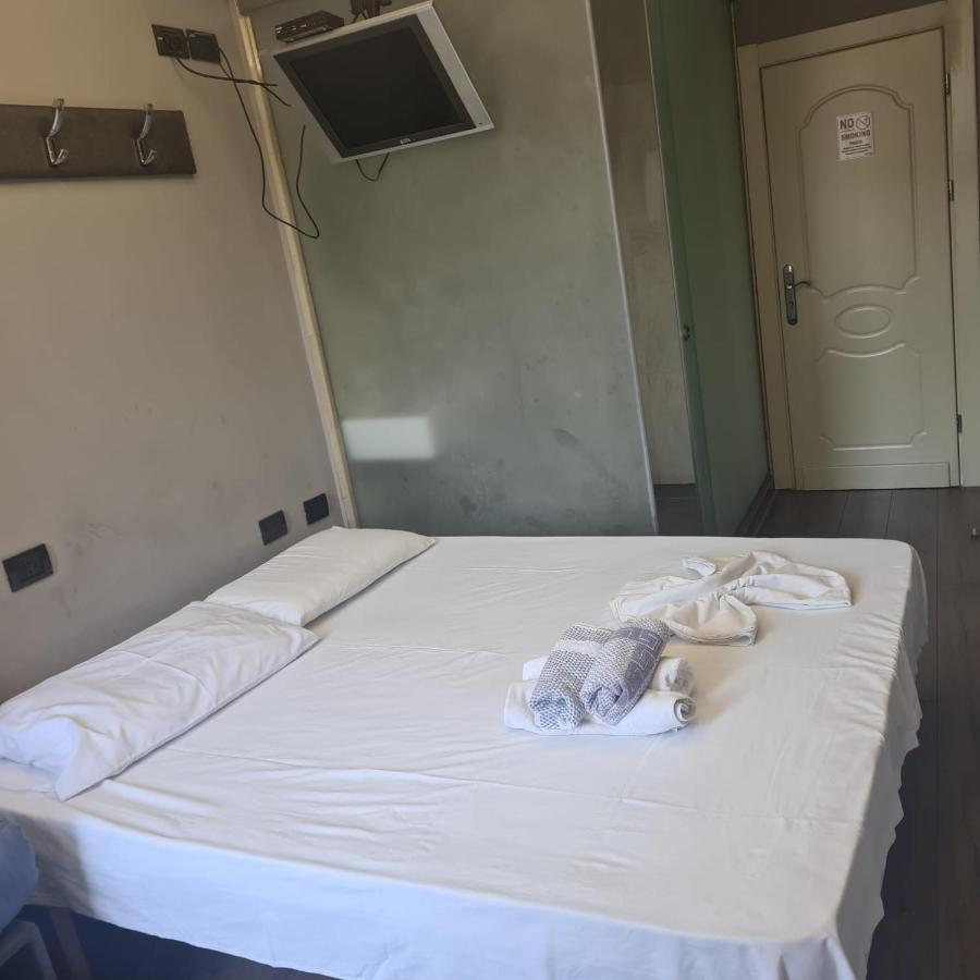 Driti Hotel Tirana Albania Екстер'єр фото