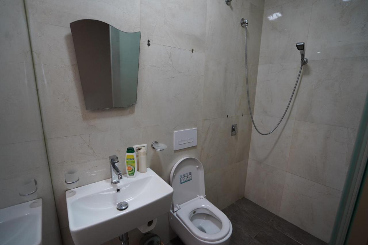 Driti Hotel Tirana Albania Екстер'єр фото