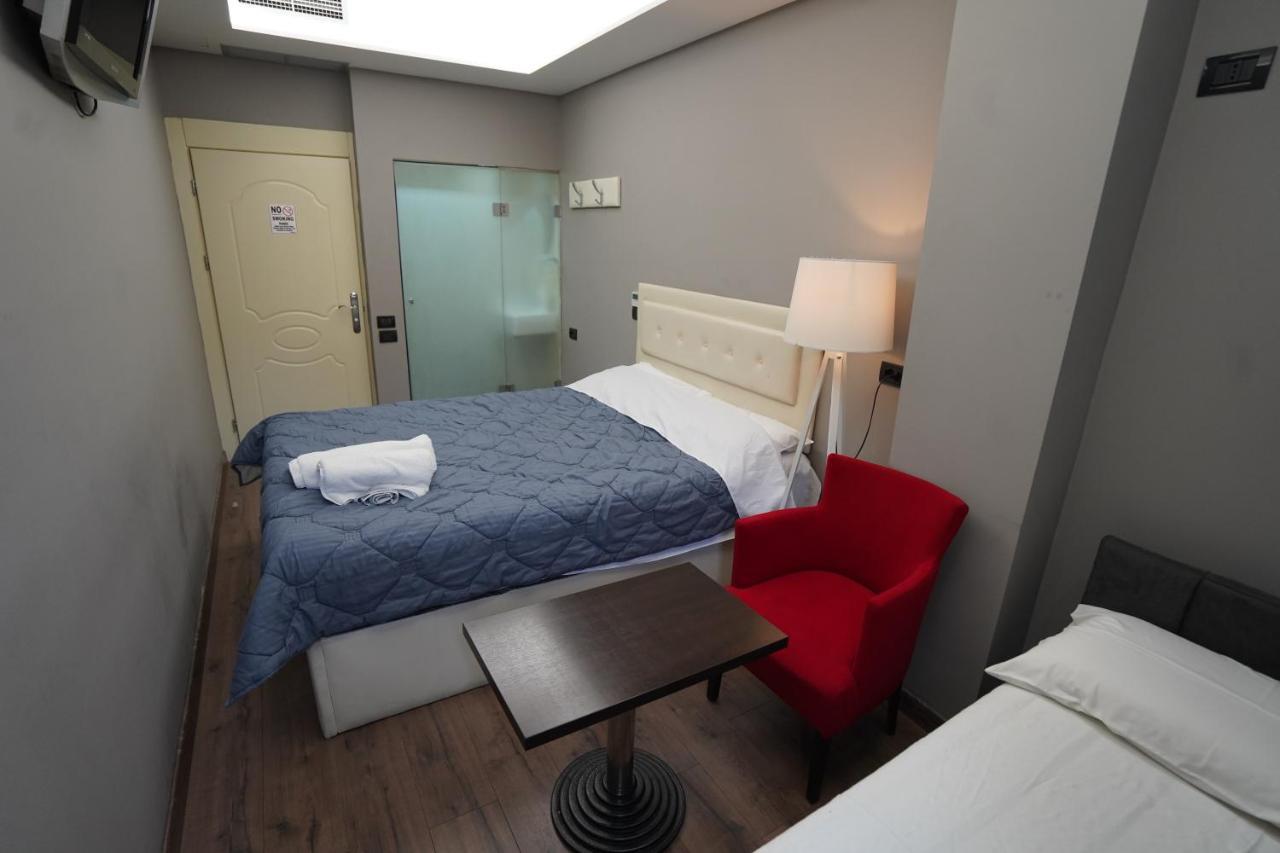 Driti Hotel Tirana Albania Екстер'єр фото