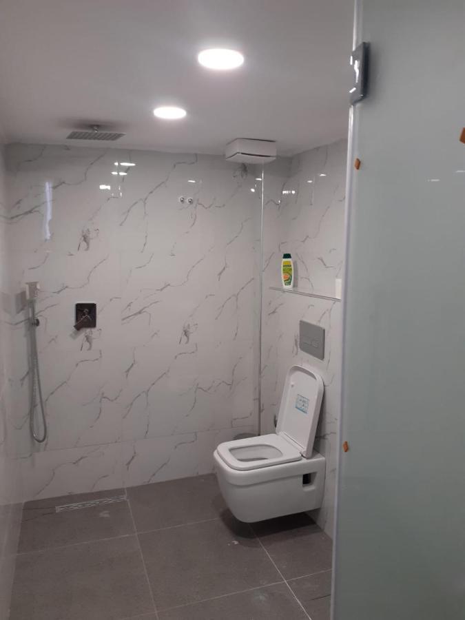 Driti Hotel Tirana Albania Екстер'єр фото