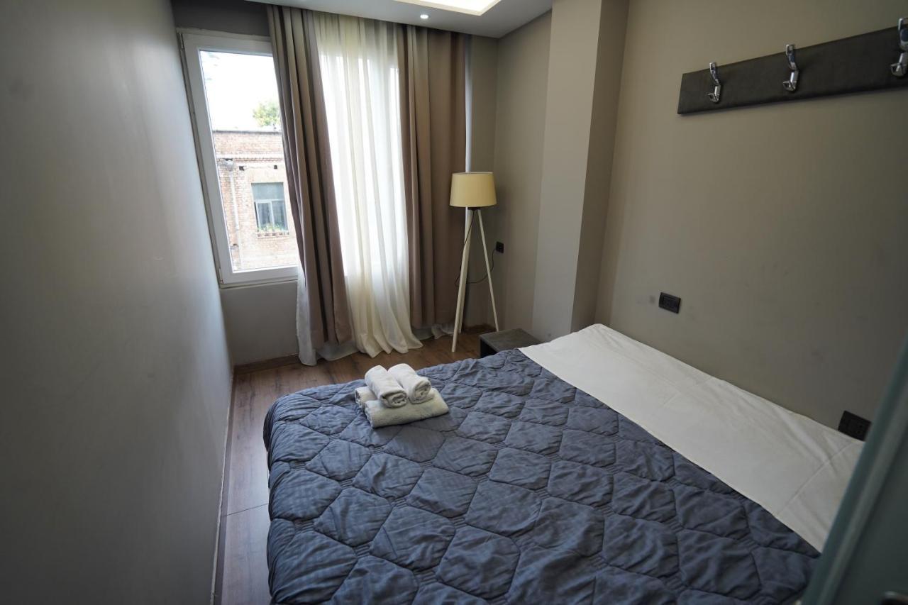 Driti Hotel Tirana Albania Екстер'єр фото