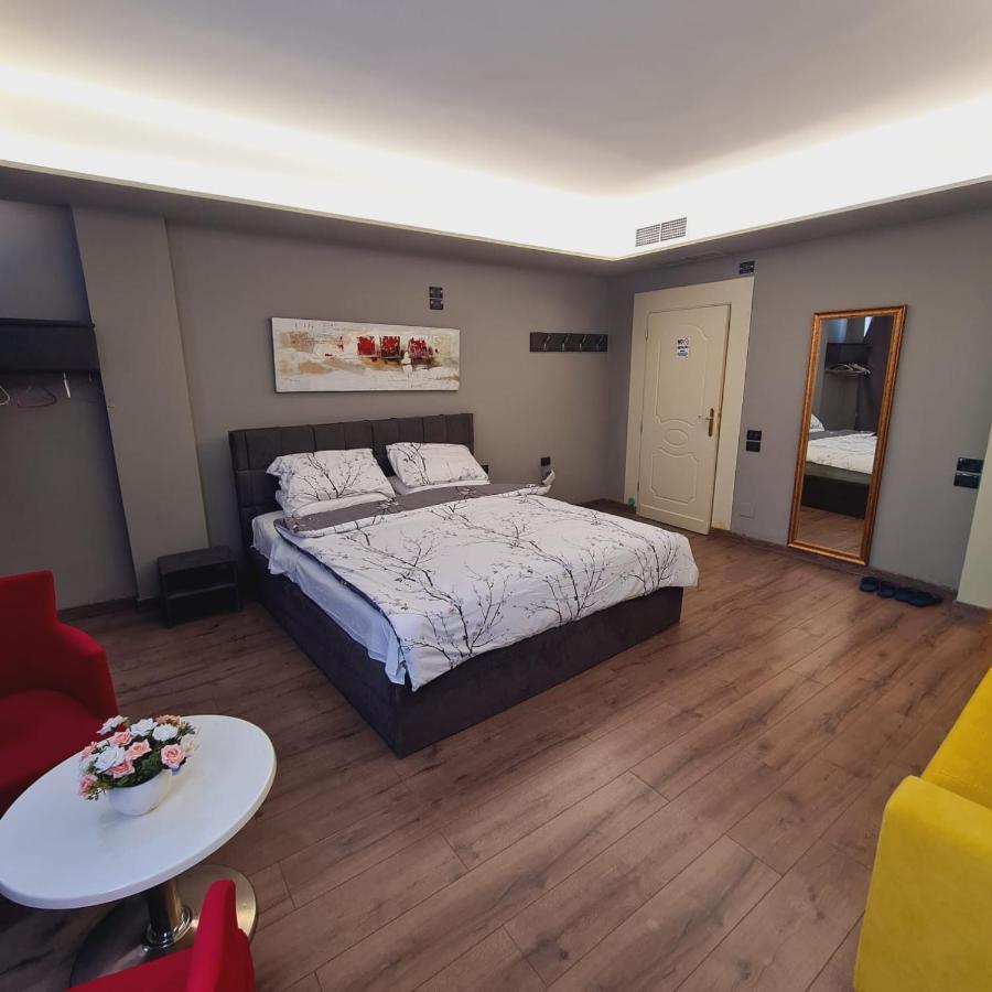Driti Hotel Tirana Albania Екстер'єр фото