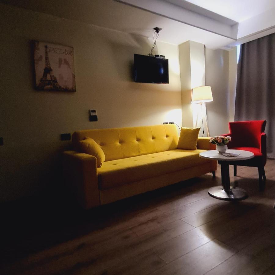 Driti Hotel Tirana Albania Екстер'єр фото
